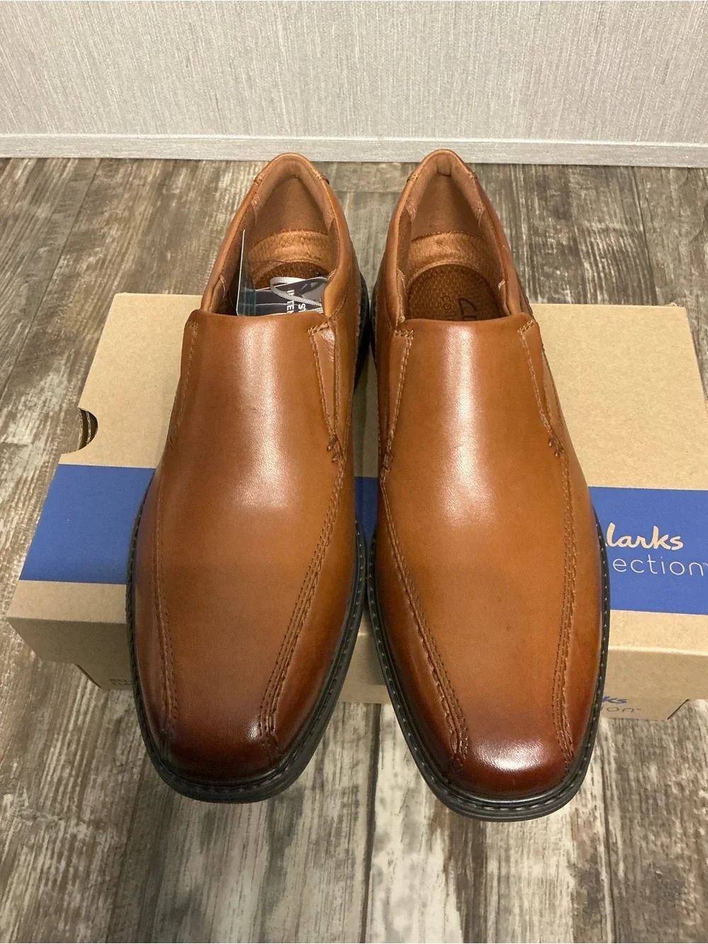 Clarks Men's Brown Slip-On Leather Loafers Size 7